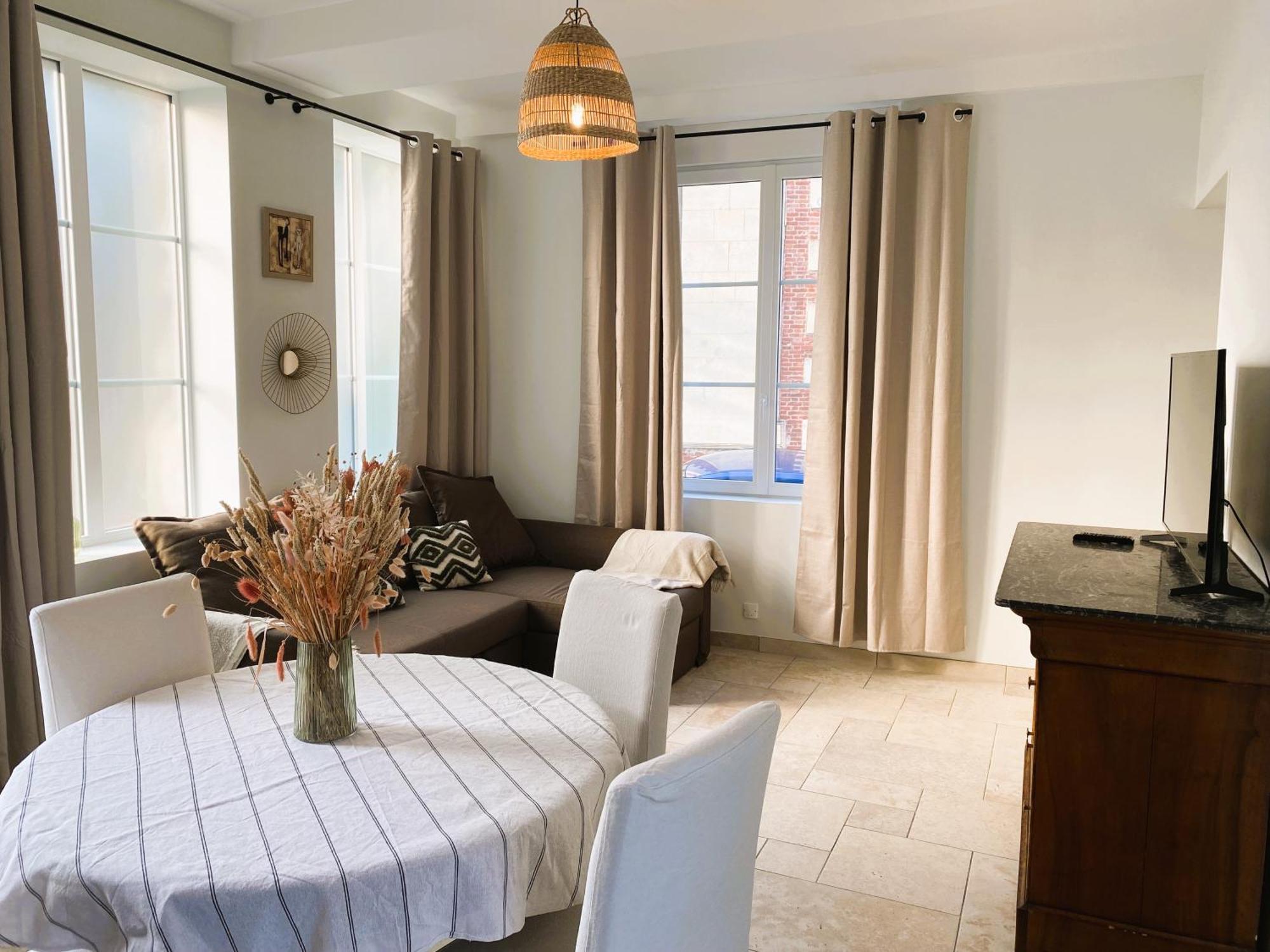 Maison 2 Chambres Avec Parking Et Jardin Noyon Exteriör bild