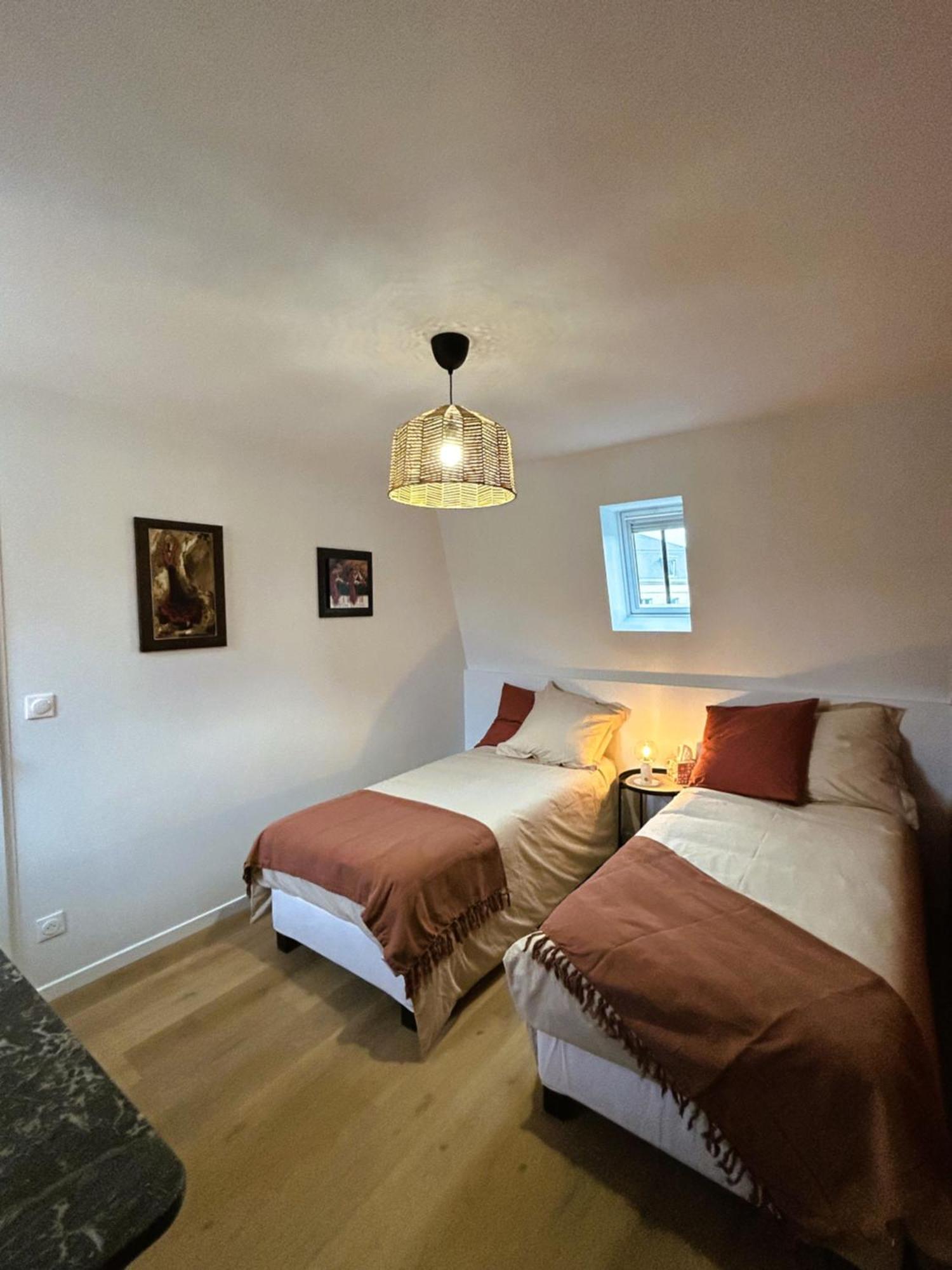 Maison 2 Chambres Avec Parking Et Jardin Noyon Exteriör bild